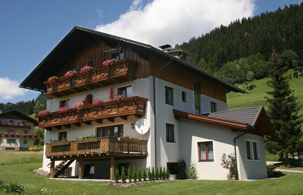 Gaestehaus Ortner Liesing Bagian luar foto