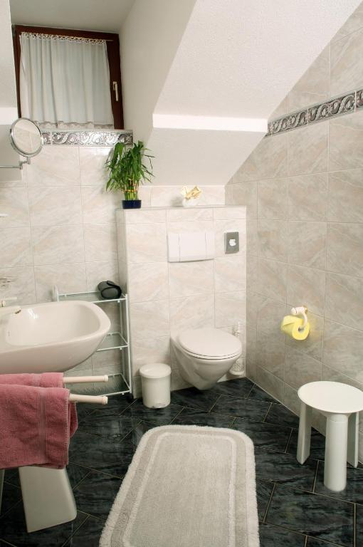 Gaestehaus Ortner Liesing Ruang foto