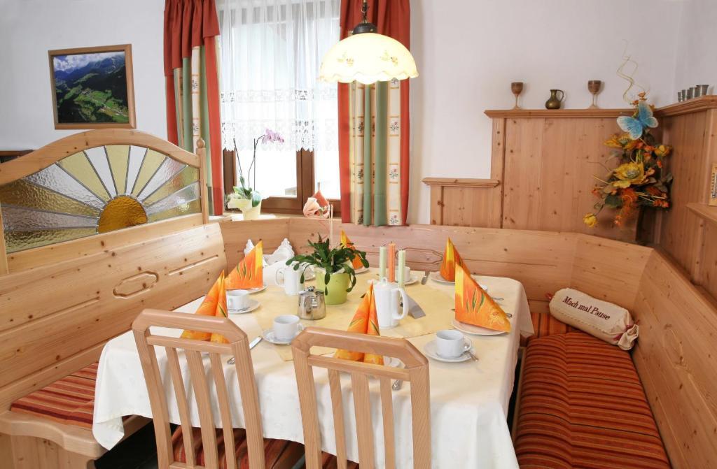 Gaestehaus Ortner Liesing Bagian luar foto